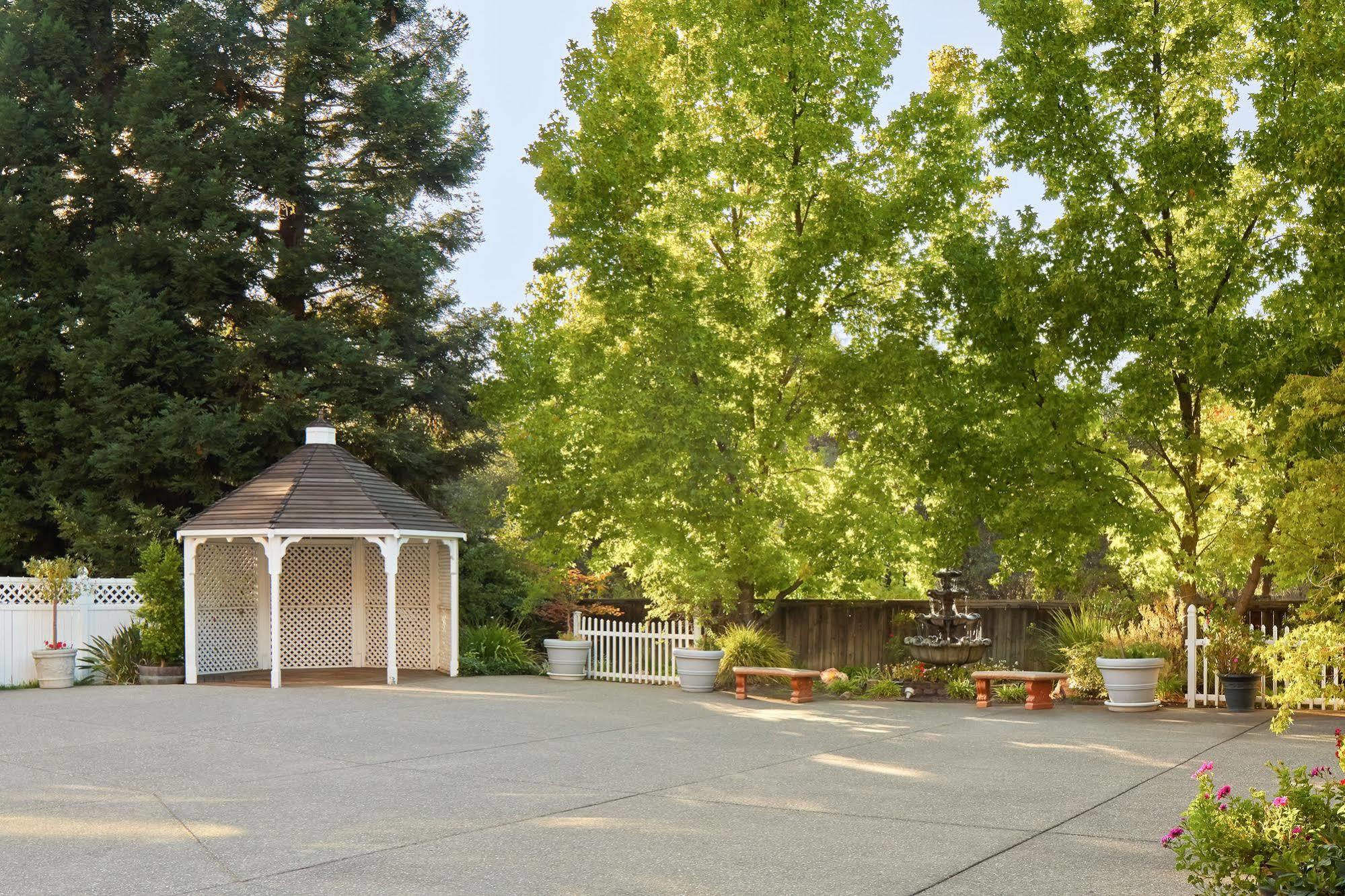 Lake Natoma Inn Folsom Exterior foto
